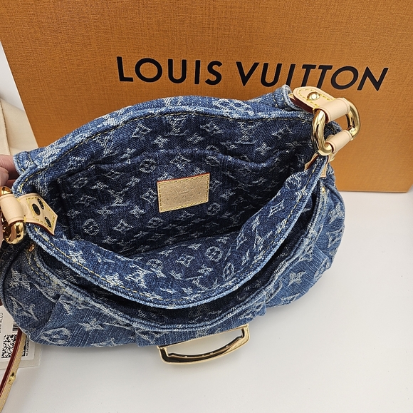 Brand new authentic Louis Vuitton denim remix Sunset - Picture 10 of 17